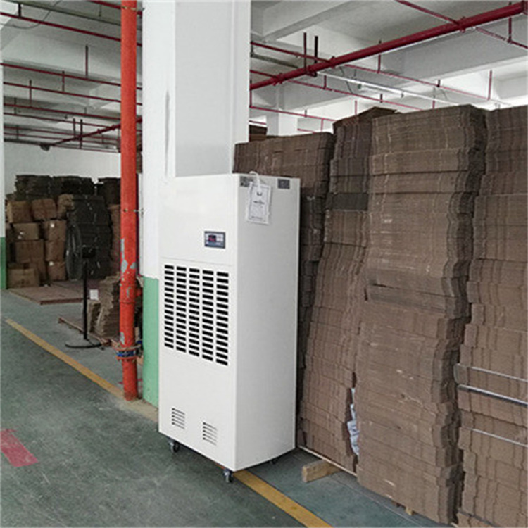 一臺除濕新風(fēng)機(jī)，通風(fēng)防潮兩不誤
