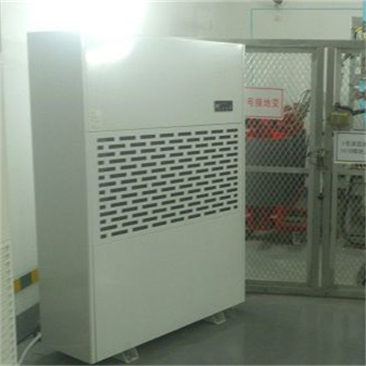 綠春縣梅雨天太潮如何除濕？安裝工業(yè)抽濕機(jī)